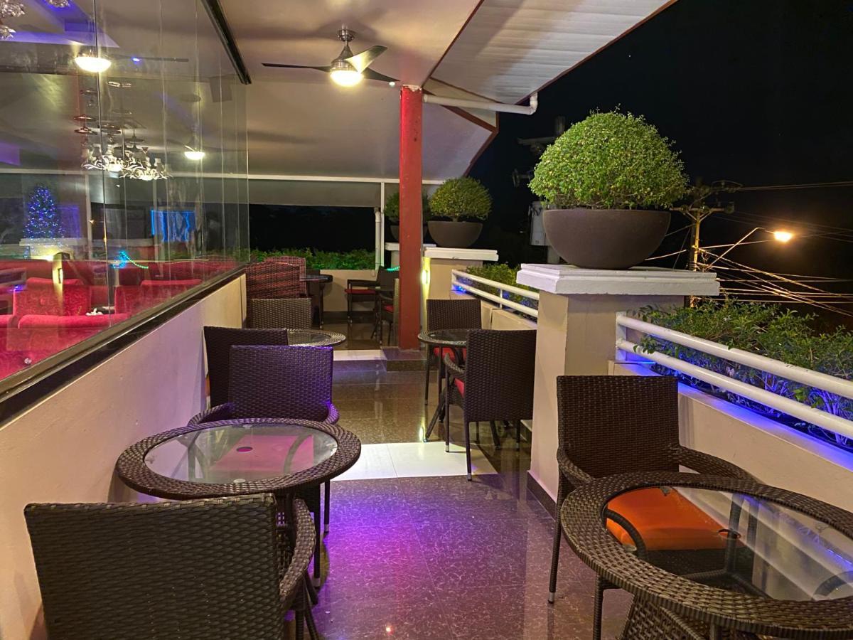 Grand Diamond Hotel Trinidad Piarco Exterior foto